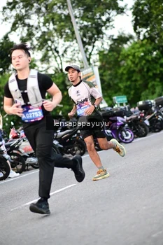Runner Photo 4115374