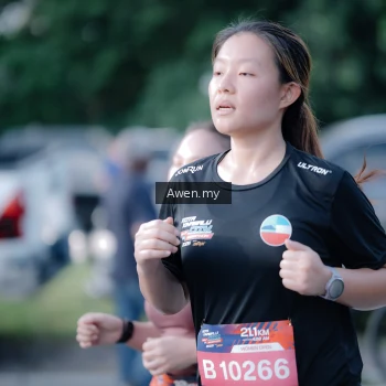 Runner Photo 4115381