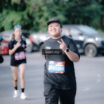 Runner Photo 4115391