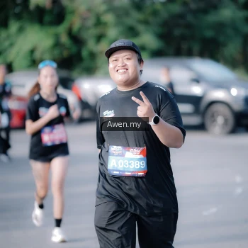 Runner Photo 4115394