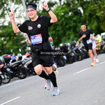 Runner Photo 4115401