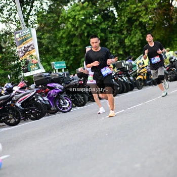 Runner Photo 4115402