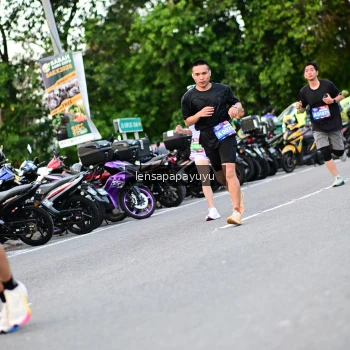 Runner Photo 4115403