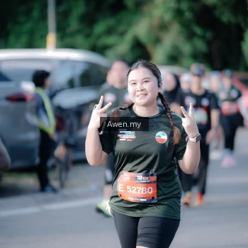 Runner Photo 4115405