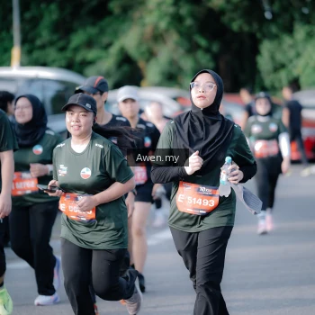 Runner Photo 4115406