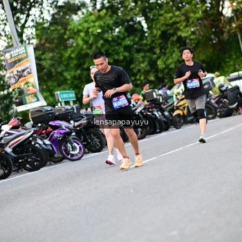 Runner Photo 4115410