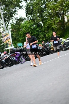 Runner Photo 4115416