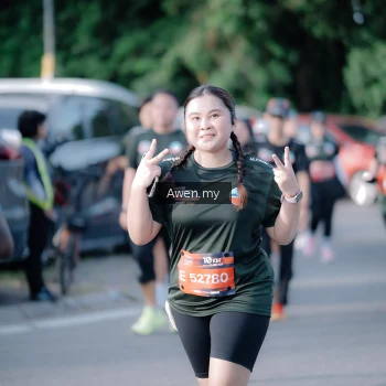Runner Photo 4115419