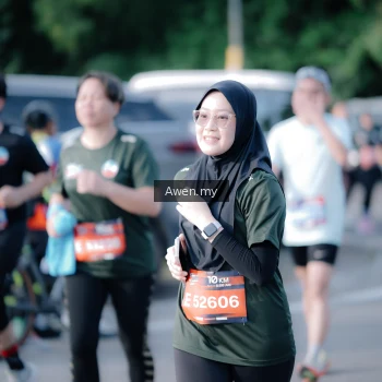 Runner Photo 4115422