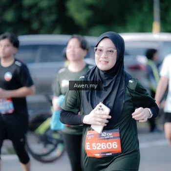 Runner Photo 4115423