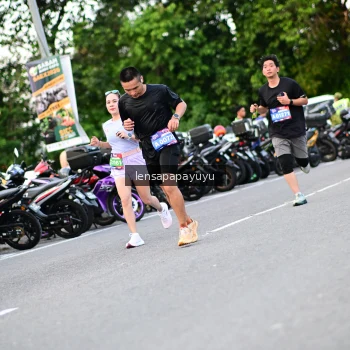Runner Photo 4115426