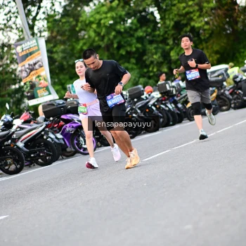 Runner Photo 4115427