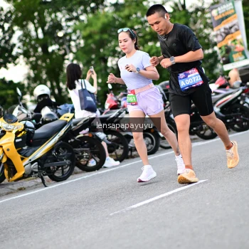 Runner Photo 4115441