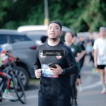 Runner Photo 4115451