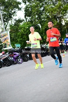 Runner Photo 4115468