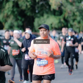 Runner Photo 4115469