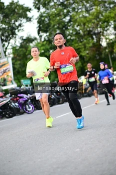 Runner Photo 4115475