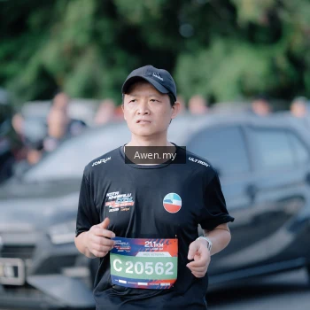 Runner Photo 4115489