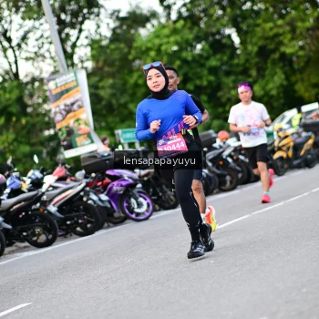 Runner Photo 4115502