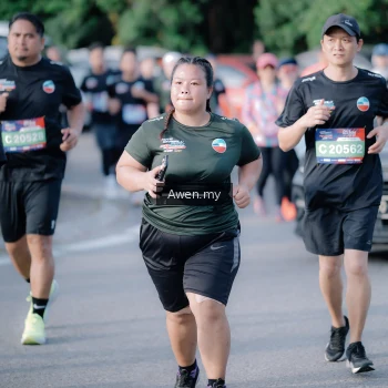 Runner Photo 4115511