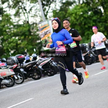 Runner Photo 4115513