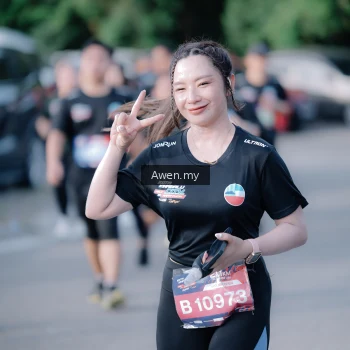 Runner Photo 4115516