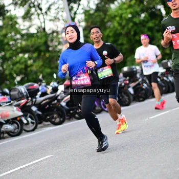 Runner Photo 4115517