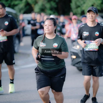 Runner Photo 4115533