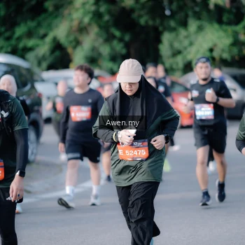 Runner Photo 4115536