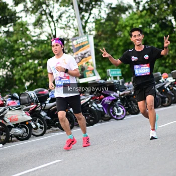 Runner Photo 4115546