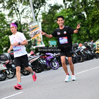 Runner Photo 4115547