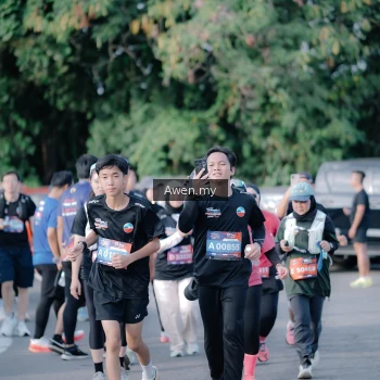 Runner Photo 4115554