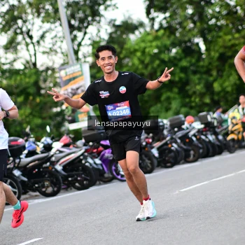 Runner Photo 4115555