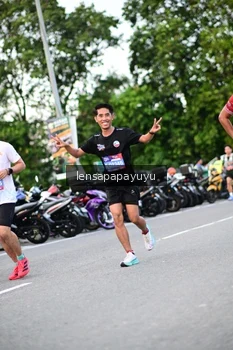 Runner Photo 4115560