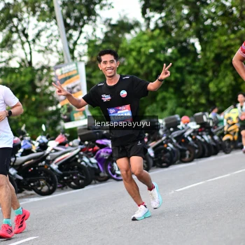 Runner Photo 4115561