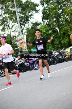 Runner Photo 4115562