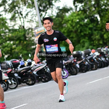 Runner Photo 4115566