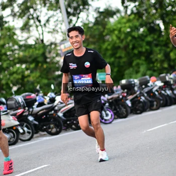 Runner Photo 4115570