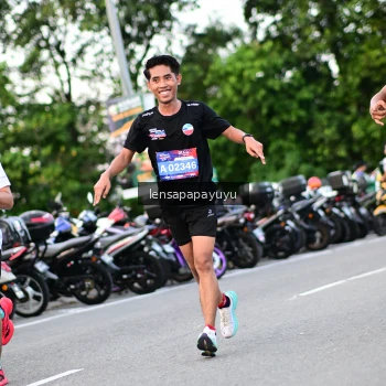 Runner Photo 4115579