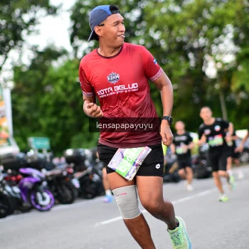 Runner Photo 4115582
