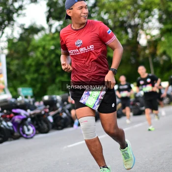 Runner Photo 4115583