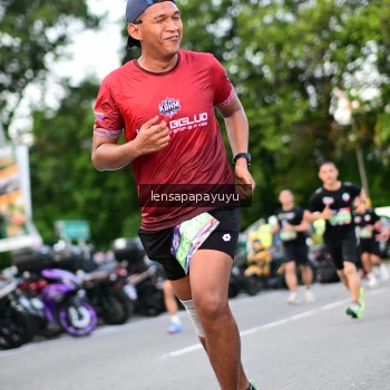 Runner Photo 4115586