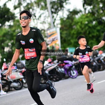 Runner Photo 4115602
