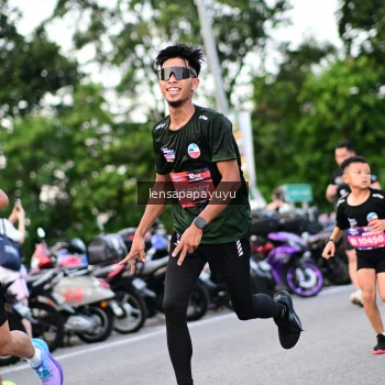 Runner Photo 4115609