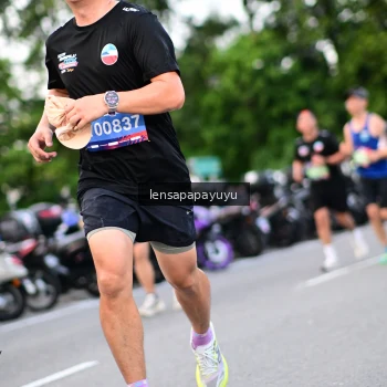 Runner Photo 4115619
