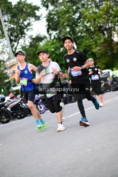 Runner Photo 4115622