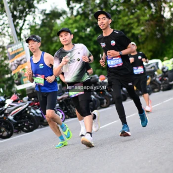Runner Photo 4115627