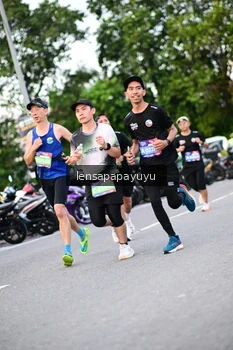 Runner Photo 4115628