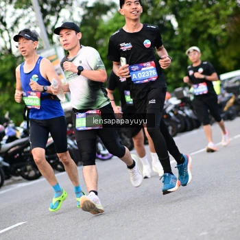 Runner Photo 4115632