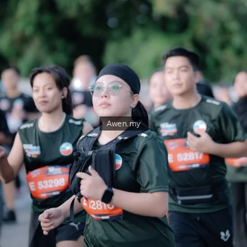 Runner Photo 4115640